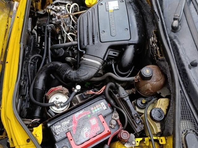 Желтый Рено Кенгу, объемом двигателя 0 л и пробегом 234 тыс. км за 2800 $, фото 4 на Automoto.ua