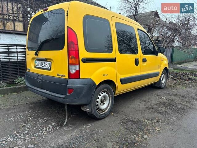 Желтый Рено Кенгу, объемом двигателя 1.46 л и пробегом 136 тыс. км за 3600 $, фото 1 на Automoto.ua