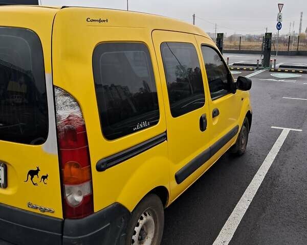 Желтый Рено Кенгу, объемом двигателя 1.5 л и пробегом 262 тыс. км за 3100 $, фото 4 на Automoto.ua