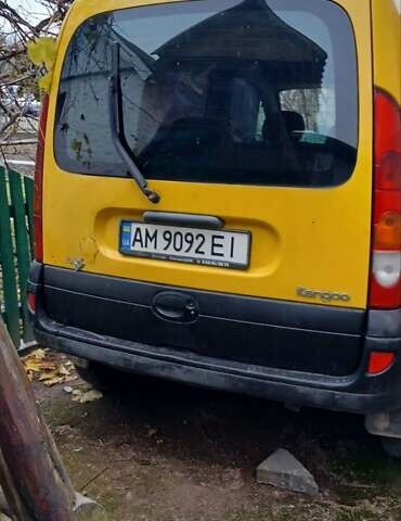 Желтый Рено Кенгу, объемом двигателя 1.5 л и пробегом 300 тыс. км за 2200 $, фото 7 на Automoto.ua