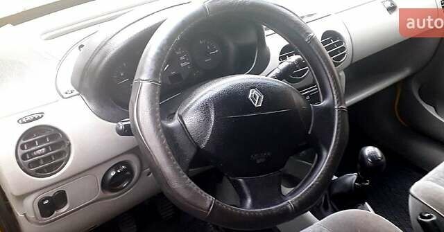 Желтый Рено Кенгу, объемом двигателя 1.9 л и пробегом 258 тыс. км за 3300 $, фото 4 на Automoto.ua