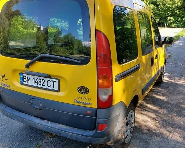 Желтый Рено Кенгу, объемом двигателя 1.46 л и пробегом 225 тыс. км за 3300 $, фото 2 на Automoto.ua