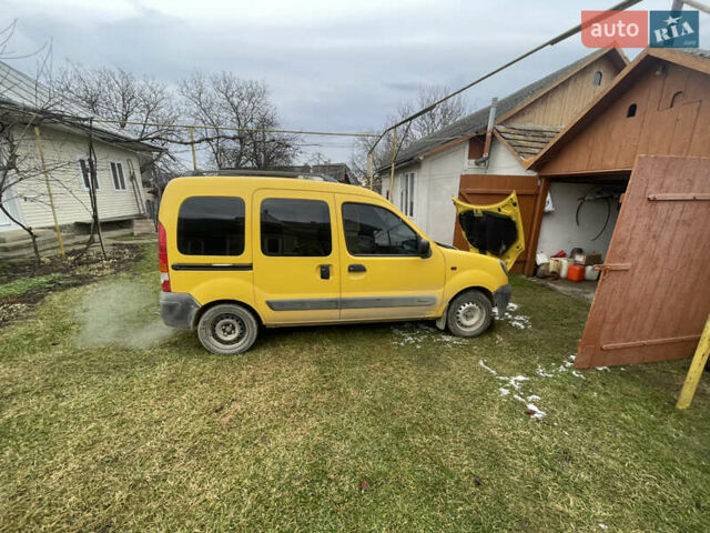 Желтый Рено Кенгу, объемом двигателя 1.46 л и пробегом 140 тыс. км за 4200 $, фото 6 на Automoto.ua