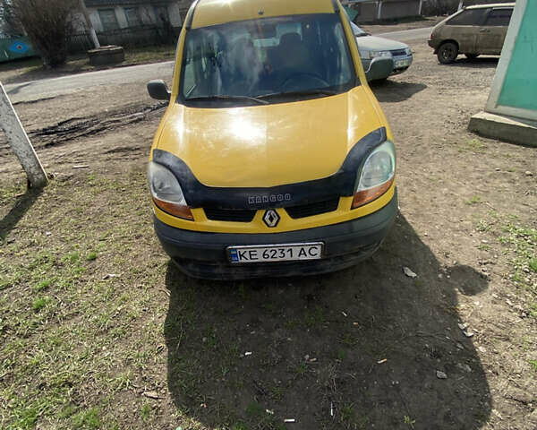 Желтый Рено Кенгу, объемом двигателя 1.46 л и пробегом 311 тыс. км за 3354 $, фото 8 на Automoto.ua