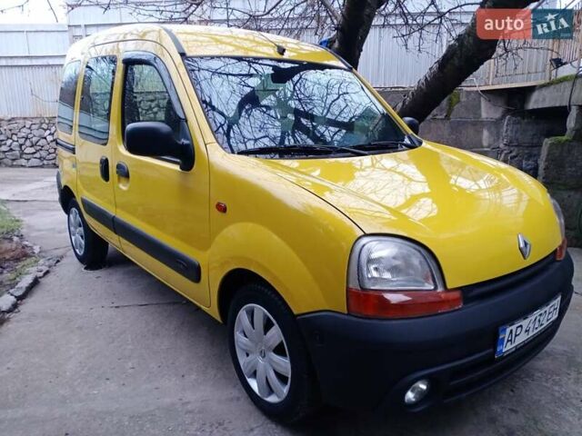 Желтый Рено Кенгу, объемом двигателя 1.4 л и пробегом 290 тыс. км за 3500 $, фото 68 на Automoto.ua