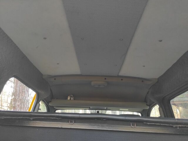 Желтый Рено Кенгу, объемом двигателя 1.5 л и пробегом 244 тыс. км за 2900 $, фото 6 на Automoto.ua