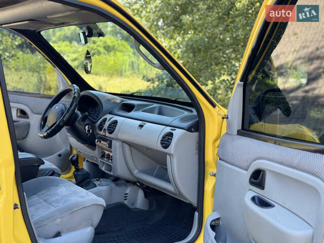 Желтый Рено Кенгу, объемом двигателя 1.5 л и пробегом 305 тыс. км за 4250 $, фото 16 на Automoto.ua
