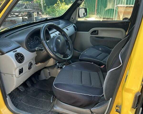 Рено Кенгу 2003 в Бобровице на Automoto.ua Желтый Рено Кенгу, объемом двигателя 1.46 л и пробегом 300 тыс. км за 3200 $, фото 7 на Automoto.ua