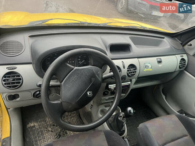 Желтый Рено Кенгу, объемом двигателя 1.46 л и пробегом 352 тыс. км за 2999 $, фото 6 на Automoto.ua