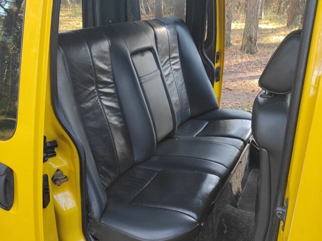 Желтый Рено Кенгу, объемом двигателя 1.5 л и пробегом 244 тыс. км за 2900 $, фото 4 на Automoto.ua