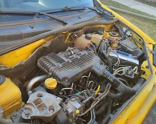 Жовтий Рено Кєнгу, об'ємом двигуна 1.46 л та пробігом 223 тис. км за 3950 $, фото 6 на Automoto.ua