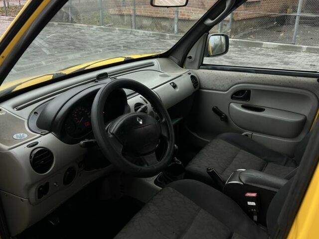 Жовтий Рено Кєнгу, об'ємом двигуна 1.9 л та пробігом 198 тис. км за 2800 $, фото 3 на Automoto.ua