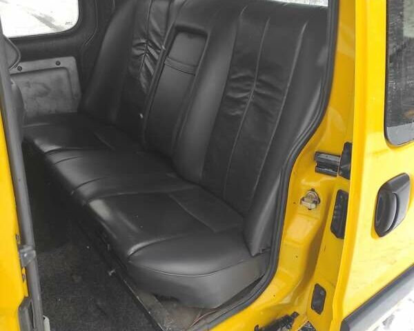 Желтый Рено Кенгу, объемом двигателя 1.46 л и пробегом 240 тыс. км за 2800 $, фото 5 на Automoto.ua