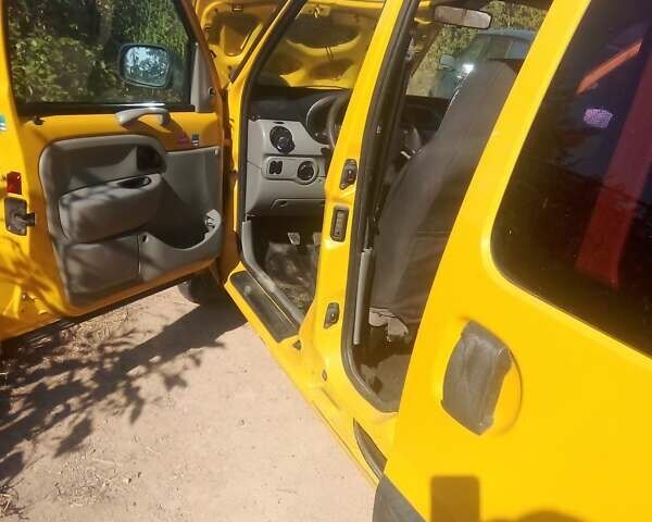 Жовтий Рено Кєнгу, об'ємом двигуна 0 л та пробігом 420 тис. км за 4000 $, фото 5 на Automoto.ua