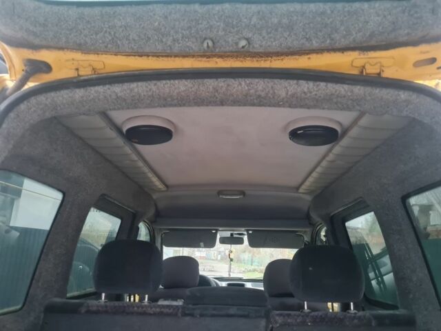 Жовтий Рено Кєнгу, об'ємом двигуна 1.5 л та пробігом 227 тис. км за 3000 $, фото 14 на Automoto.ua