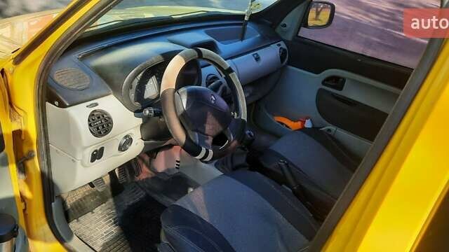 Жовтий Рено Кєнгу, об'ємом двигуна 1.5 л та пробігом 329 тис. км за 3600 $, фото 3 на Automoto.ua