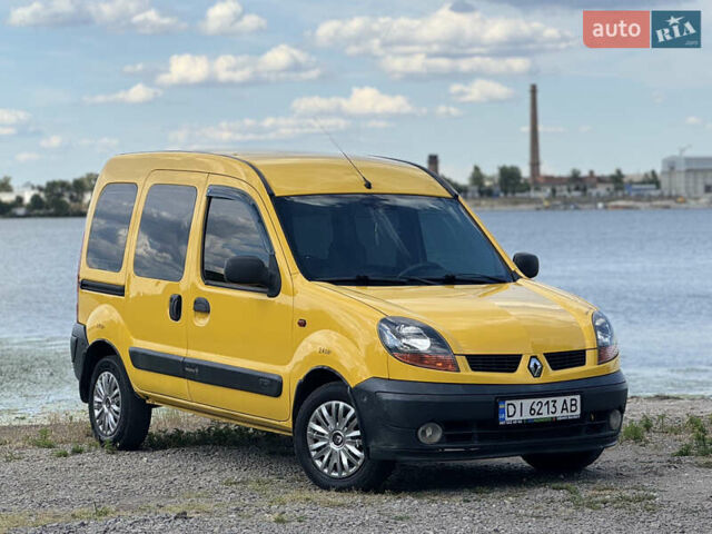 Желтый Рено Кенгу, объемом двигателя 1.5 л и пробегом 305 тыс. км за 4250 $, фото 1 на Automoto.ua