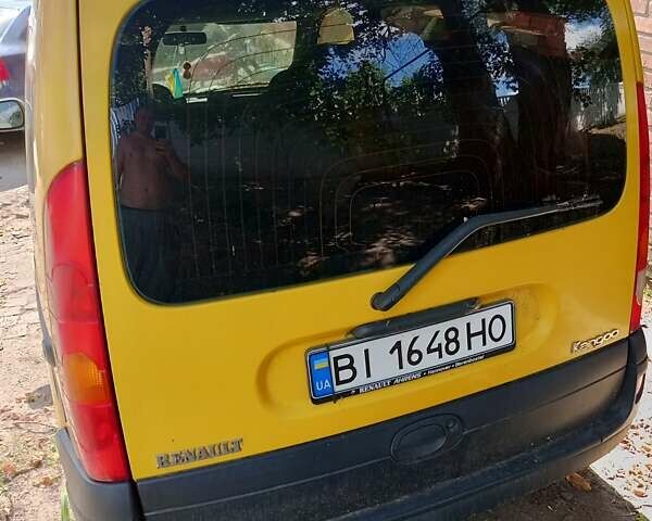 Желтый Рено Кенгу, объемом двигателя 1.46 л и пробегом 159 тыс. км за 3700 $, фото 3 на Automoto.ua