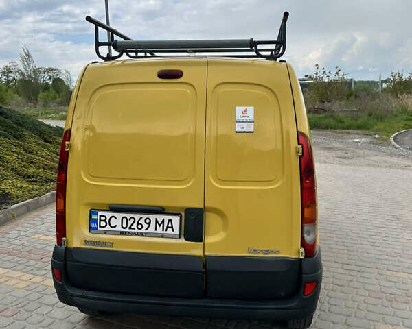 Желтый Рено Кенгу, объемом двигателя 1.46 л и пробегом 412 тыс. км за 2650 $, фото 5 на Automoto.ua