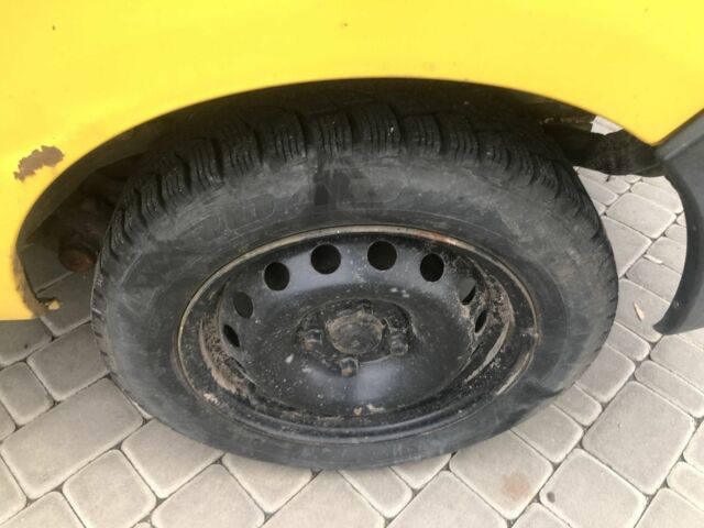 Жовтий Рено Кєнгу, об'ємом двигуна 1.5 л та пробігом 280 тис. км за 1700 $, фото 2 на Automoto.ua