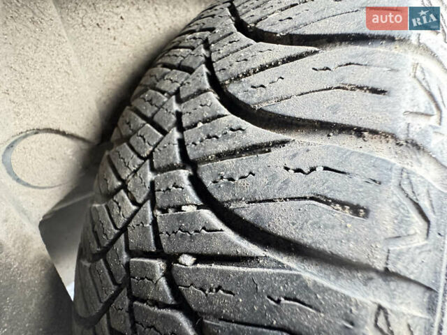 Рено Кєнгу 2004 у Миколаєві на Automoto.ua Жовтий Рено Кєнгу, об'ємом двигуна 1.5 л та пробігом 213 тис. км за 4200 $, фото 13 на Automoto.ua