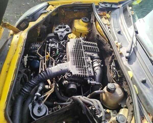 Желтый Рено Кенгу, объемом двигателя 1.5 л и пробегом 200 тыс. км за 2300 $, фото 6 на Automoto.ua