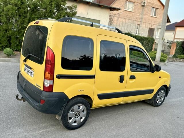 Желтый Рено Кенгу, объемом двигателя 1.5 л и пробегом 200 тыс. км за 3750 $, фото 5 на Automoto.ua