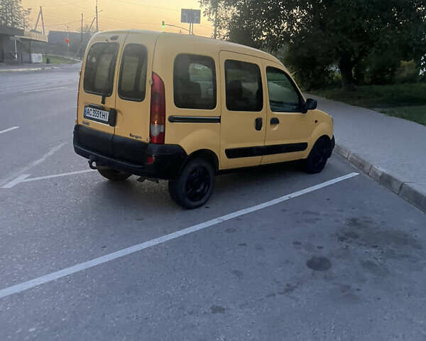 Жовтий Рено Кєнгу, об'ємом двигуна 1.5 л та пробігом 330 тис. км за 3350 $, фото 4 на Automoto.ua