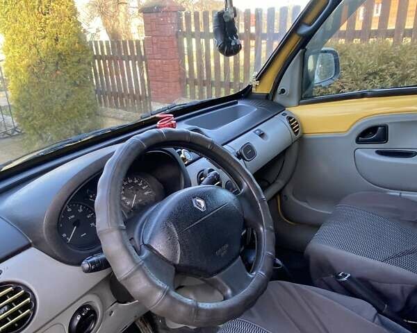 Желтый Рено Кенгу, объемом двигателя 1.5 л и пробегом 240 тыс. км за 4350 $, фото 13 на Automoto.ua