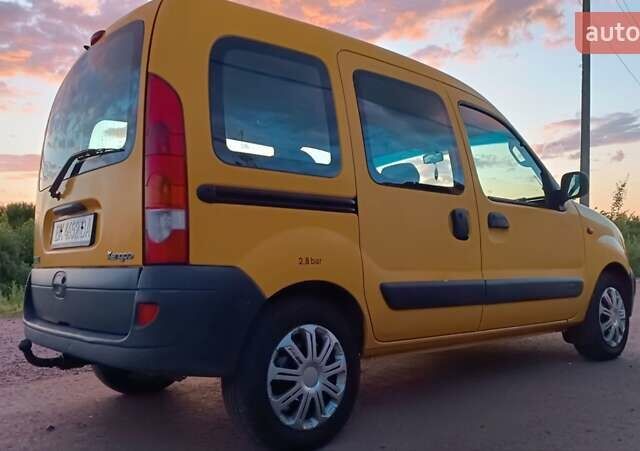 Желтый Рено Кенгу, объемом двигателя 1.5 л и пробегом 173 тыс. км за 3450 $, фото 9 на Automoto.ua