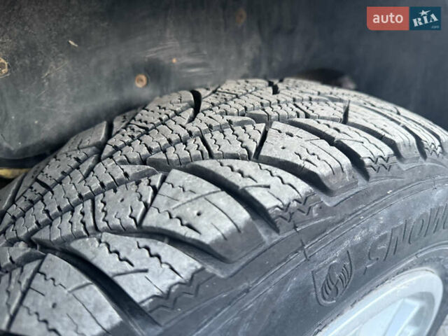 Рено Кєнгу 2005 у Каменце-Подольском на Automoto.ua Жовтий Рено Кєнгу, об'ємом двигуна 1.6 л та пробігом 190 тис. км за 4800 $, фото 12 на Automoto.ua