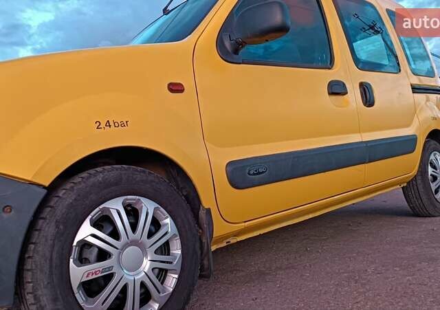 Желтый Рено Кенгу, объемом двигателя 1.5 л и пробегом 173 тыс. км за 3450 $, фото 19 на Automoto.ua
