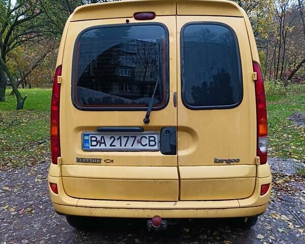 Желтый Рено Кенгу, объемом двигателя 1.5 л и пробегом 260 тыс. км за 4200 $, фото 2 на Automoto.ua