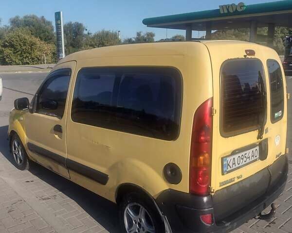 Желтый Рено Кенгу, объемом двигателя 1.46 л и пробегом 382 тыс. км за 2800 $, фото 3 на Automoto.ua