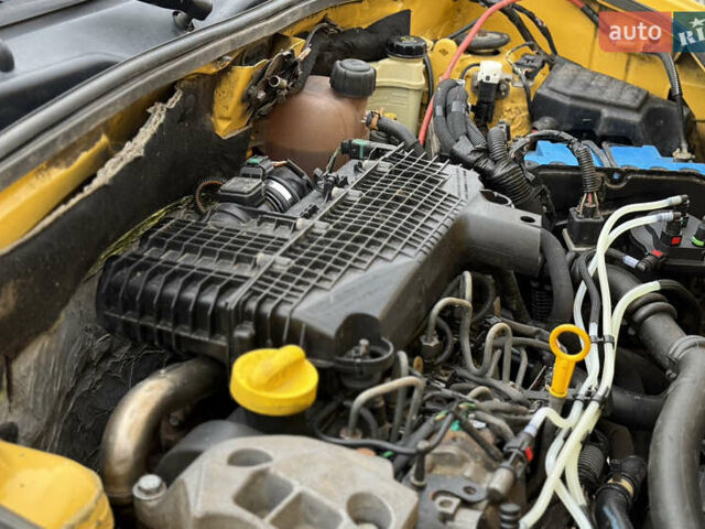 Желтый Рено Кенгу, объемом двигателя 1.46 л и пробегом 230 тыс. км за 3999 $, фото 20 на Automoto.ua