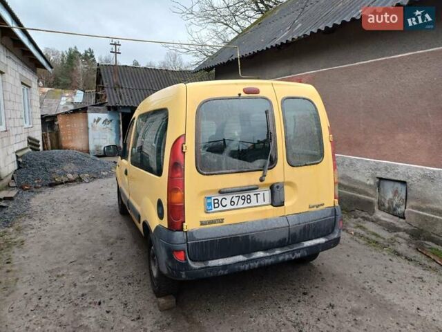 Желтый Рено Кенгу, объемом двигателя 1.5 л и пробегом 371 тыс. км за 3000 $, фото 3 на Automoto.ua
