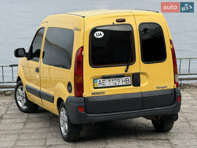 Желтый Рено Кенгу, объемом двигателя 1.46 л и пробегом 230 тыс. км за 3999 $, фото 6 на Automoto.ua