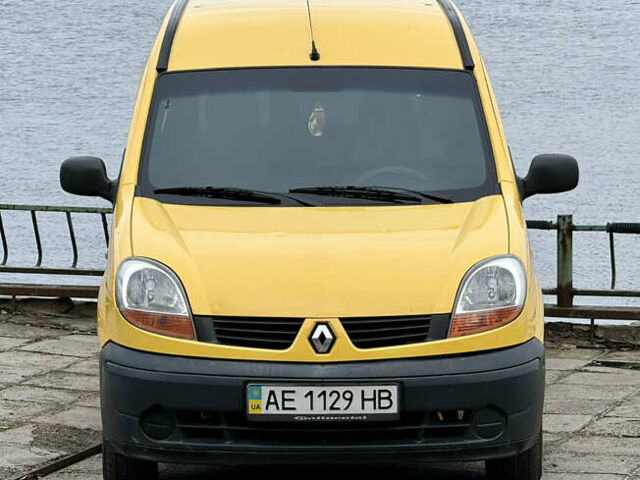 Желтый Рено Кенгу, объемом двигателя 1.46 л и пробегом 230 тыс. км за 3999 $, фото 2 на Automoto.ua