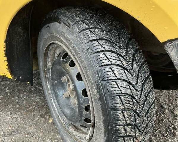 Жовтий Рено Кєнгу, об'ємом двигуна 1.46 л та пробігом 267 тис. км за 3850 $, фото 16 на Automoto.ua