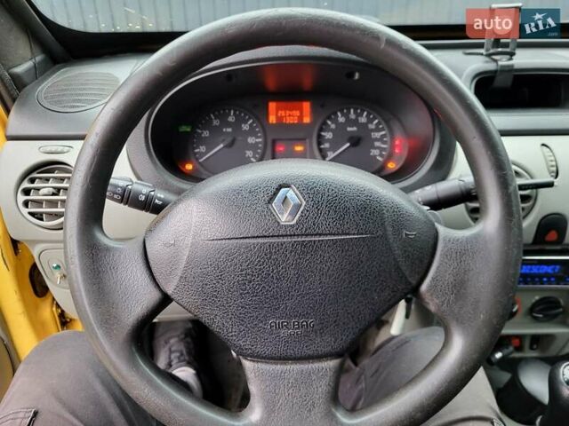 Желтый Рено Кенгу, объемом двигателя 1.5 л и пробегом 263 тыс. км за 5000 $, фото 12 на Automoto.ua