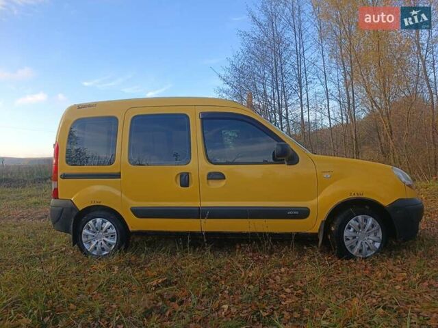 Желтый Рено Кенгу, объемом двигателя 1.46 л и пробегом 200 тыс. км за 3800 $, фото 4 на Automoto.ua