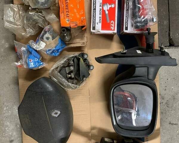 Желтый Рено Кенгу, объемом двигателя 1.5 л и пробегом 263 тыс. км за 5000 $, фото 18 на Automoto.ua