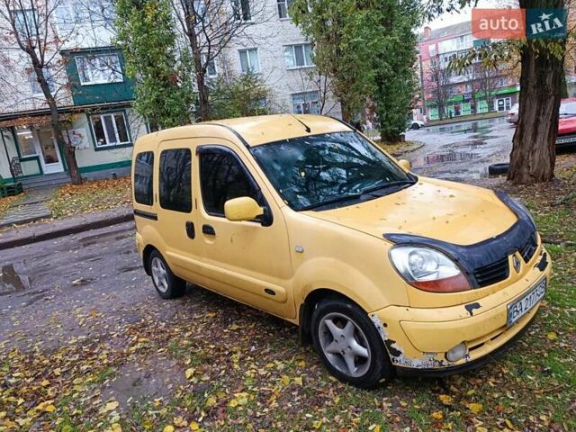 Желтый Рено Кенгу, объемом двигателя 1.5 л и пробегом 260 тыс. км за 4200 $, фото 1 на Automoto.ua
