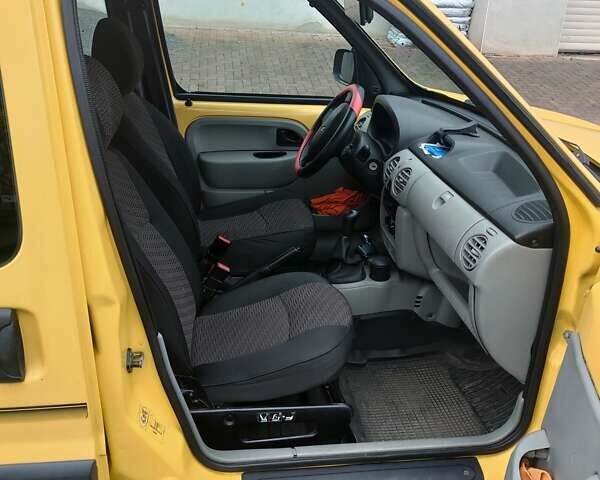 Рено Кенгу 2006 в Запорожье на Automoto.ua Желтый Рено Кенгу, объемом двигателя 1.5 л и пробегом 147 тыс. км за 4724 $, фото 4 на Automoto.ua