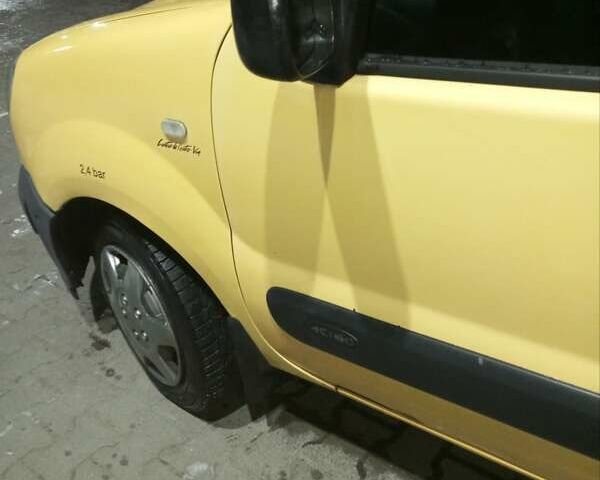 Жовтий Рено Кєнгу, об'ємом двигуна 1.46 л та пробігом 395 тис. км за 4100 $, фото 6 на Automoto.ua
