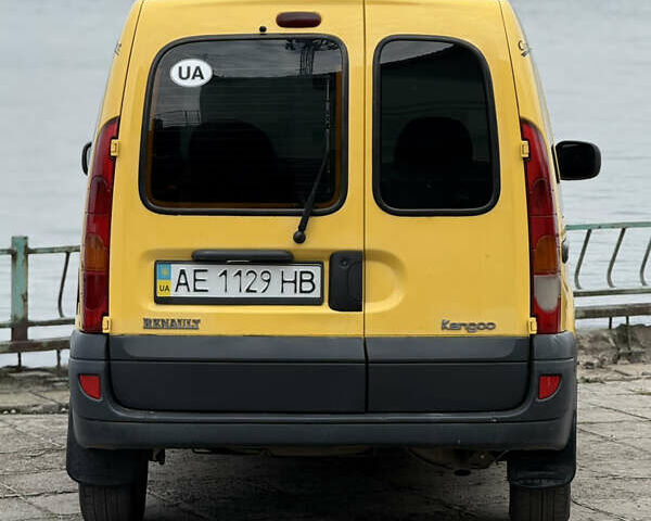 Желтый Рено Кенгу, объемом двигателя 1.46 л и пробегом 230 тыс. км за 3999 $, фото 7 на Automoto.ua