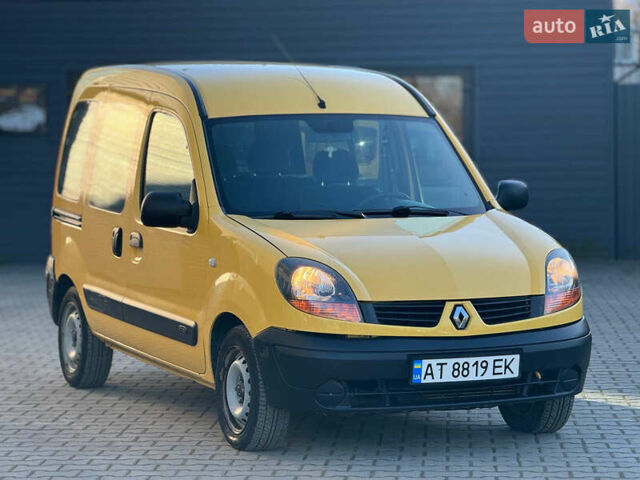 Желтый Рено Кенгу, объемом двигателя 1.46 л и пробегом 110 тыс. км за 4100 $, фото 7 на Automoto.ua