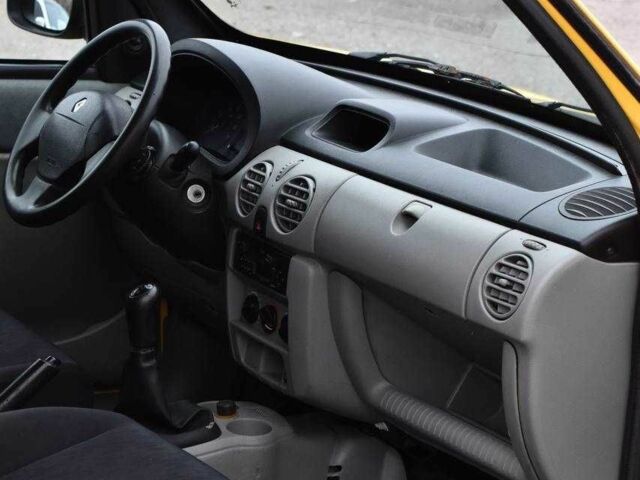 Жовтий Рено Кєнгу, об'ємом двигуна 1.5 л та пробігом 177 тис. км за 5200 $, фото 9 на Automoto.ua