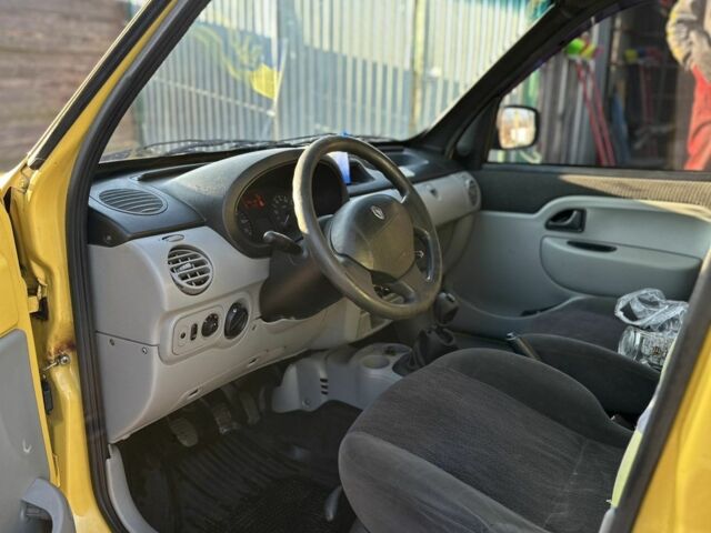 Желтый Рено Кенгу, объемом двигателя 1.5 л и пробегом 365 тыс. км за 3250 $, фото 11 на Automoto.ua