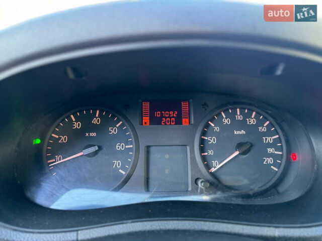 Желтый Рено Кенгу, объемом двигателя 1.46 л и пробегом 110 тыс. км за 4100 $, фото 15 на Automoto.ua